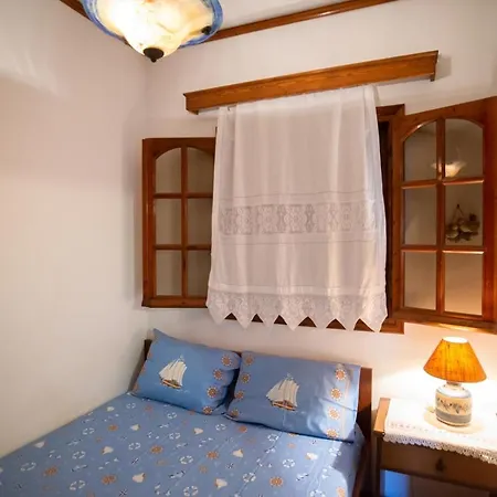 Holiday home Studio Maira Seafront In To The Blue Apollon (Naxos)
